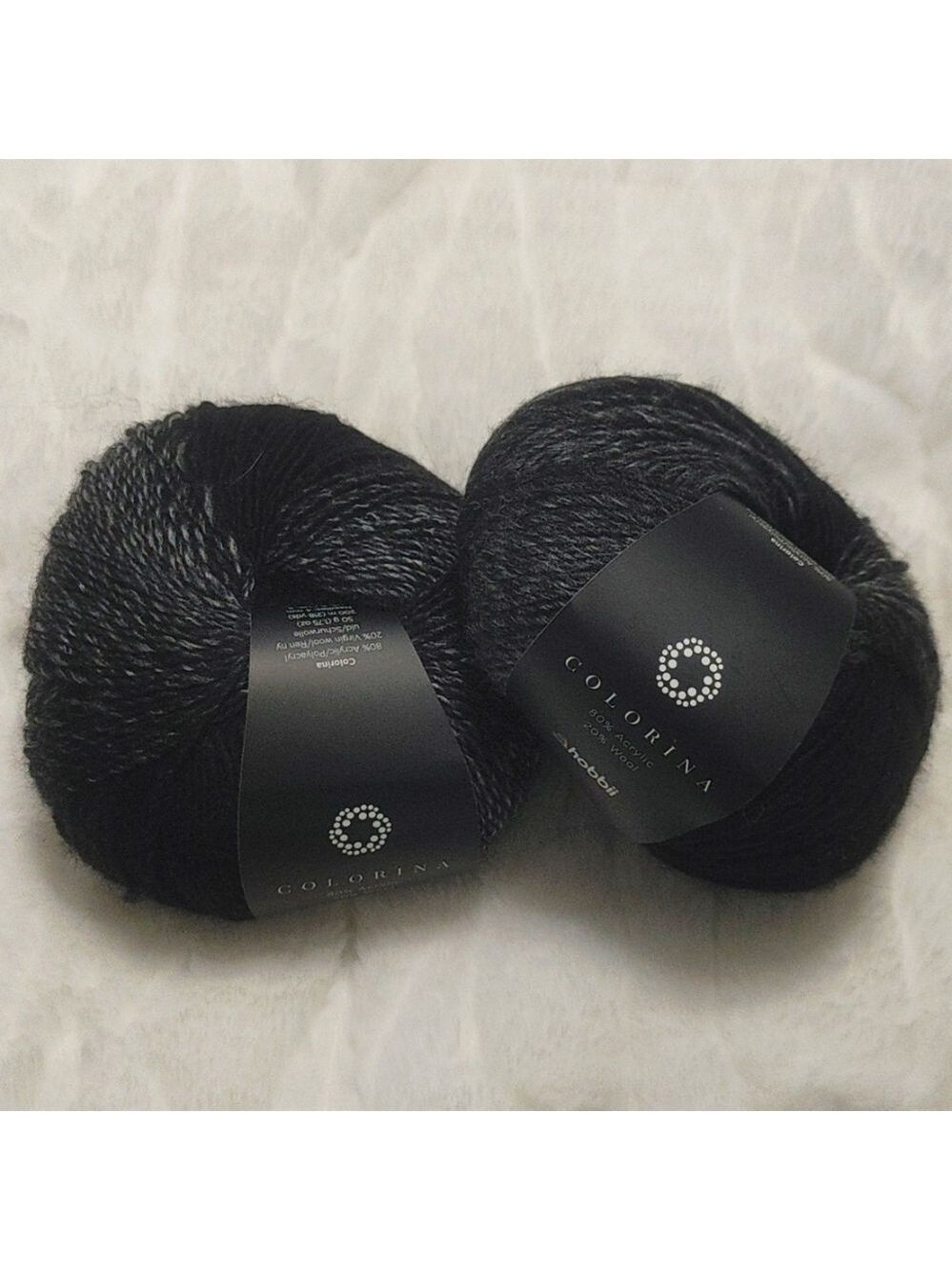 Hobbii Colorina Wool/Acrylic Yarn (2)